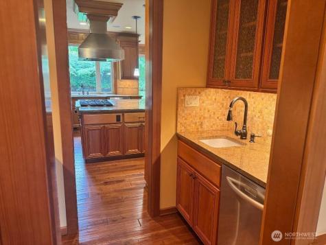 5012 112th Avenue NE Kirkland WA 98033