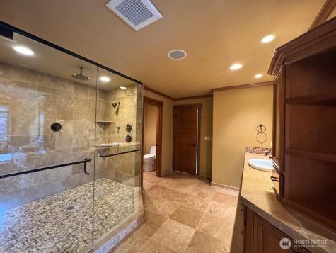 5012 112th Avenue NE Kirkland WA 98033