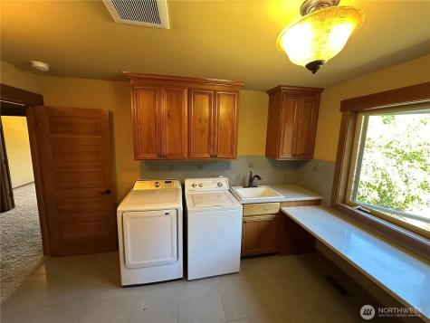 5012 112th Avenue NE Kirkland WA 98033