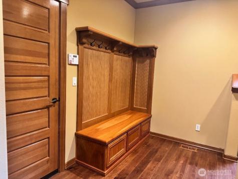 5012 112th Avenue NE Kirkland WA 98033