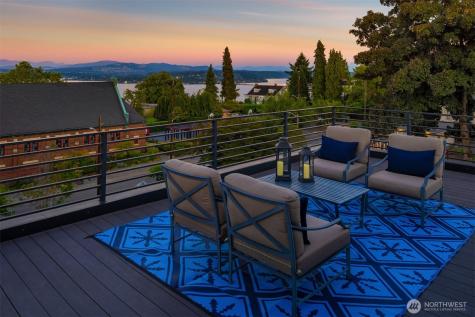 928 34th Avenue Seattle WA 98122