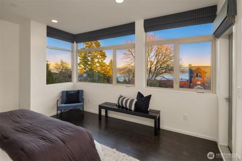 928 34th Avenue Seattle WA 98122