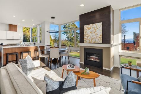 928 34th Avenue Seattle WA 98122