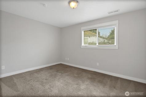 711 Le Lou Wa Place NE Tacoma WA 98422