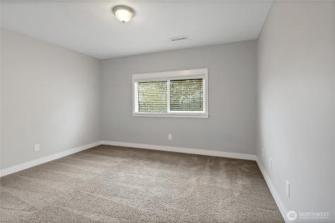 711 Le Lou Wa Place NE Tacoma WA 98422