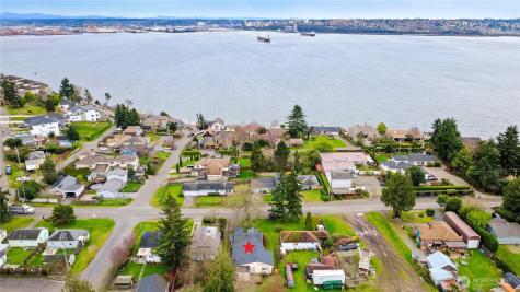 711 Le Lou Wa Place NE Tacoma WA 98422