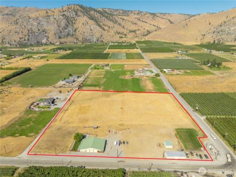 1813 Howard Flats Road Chelan WA 98816
