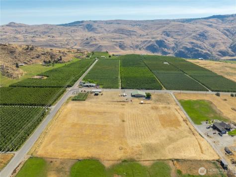 1813 Howard Flats Road Chelan WA 98816
