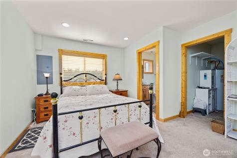 1813 Howard Flats Road Chelan WA 98816