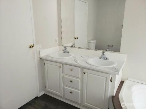 10322 137th Street Court E Puyallup WA 98374