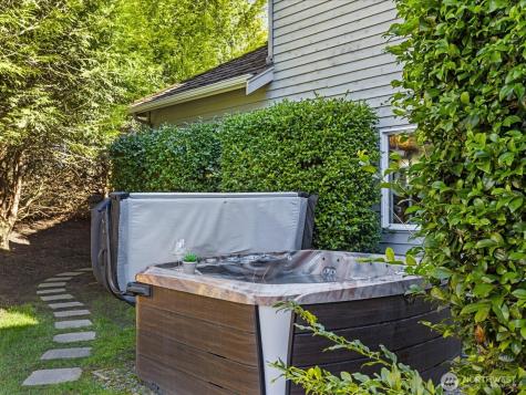 2441 278th Court SE Sammamish WA 98075