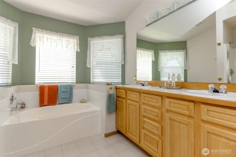 5210 87th Street Ct E Tacoma WA 98446