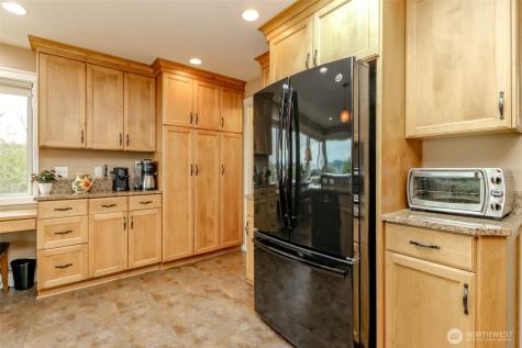 953 S Mountain View Avenue Tacoma WA 98465