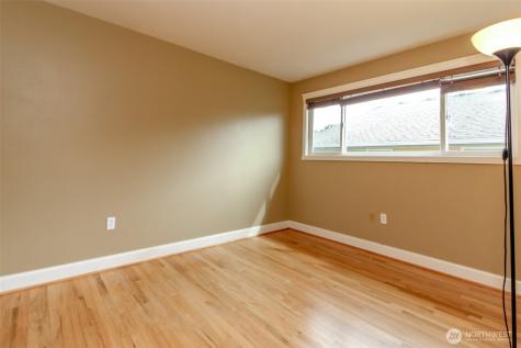 953 S Mountain View Avenue Tacoma WA 98465