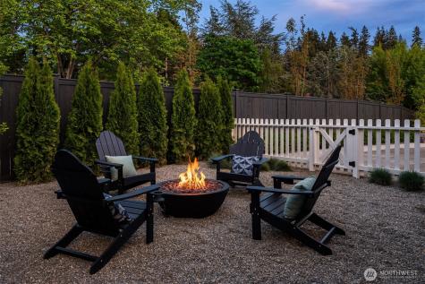 2829 92nd Avenue NE Clyde Hill WA 98004