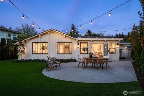 2829 92nd Avenue NE Clyde Hill WA 98004