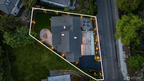 2829 92nd Avenue NE Clyde Hill WA 98004