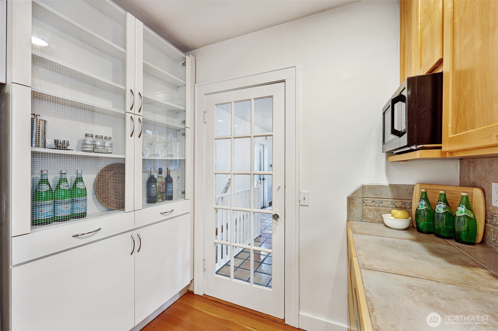 7049 Ravenna Avenue NE Seattle WA 98115