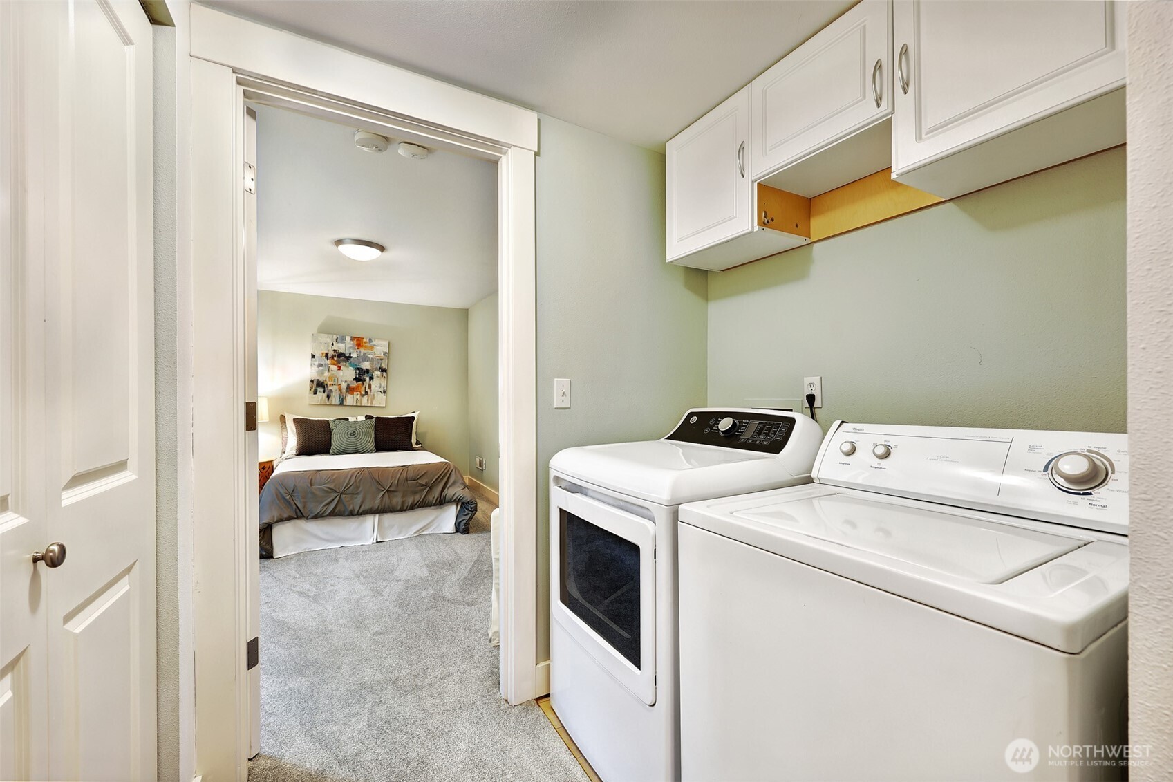 7049 Ravenna Avenue NE Seattle WA 98115