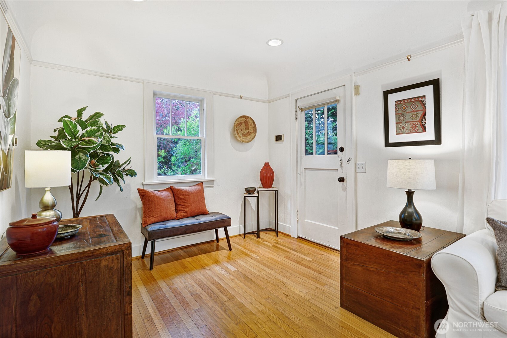 7049 Ravenna Avenue NE Seattle WA 98115