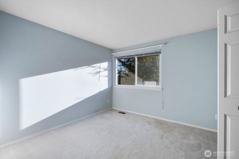 8218 126th Place SE Newcastle WA 98056