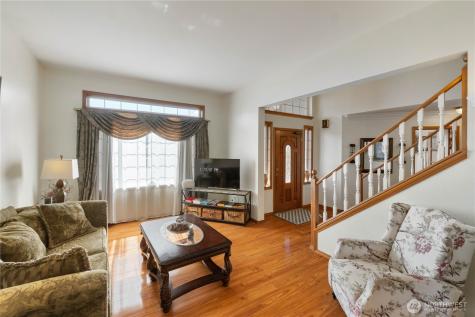 3715 185th Street E Tacoma WA 98446