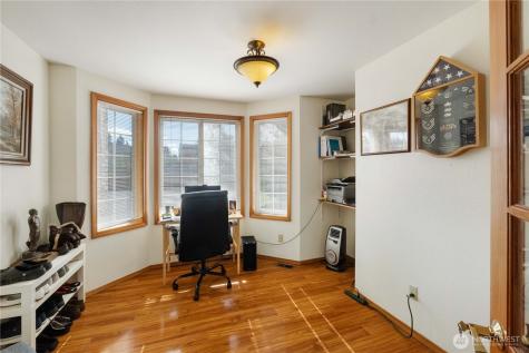 3715 185th Street E Tacoma WA 98446