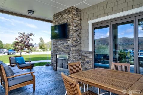 1350 W Woodin Avenue Chelan WA 98816