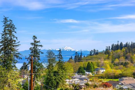 864 Gladstone Drive Camano Island WA 98282