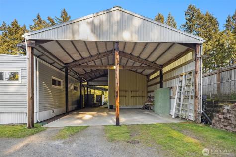 6037 NE Blakely Avenue Bainbridge Island WA 98110