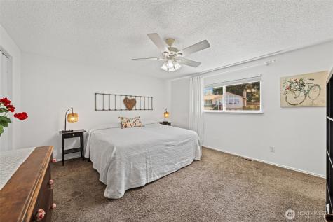 3900 SW 328th Place Federal Way WA 98023