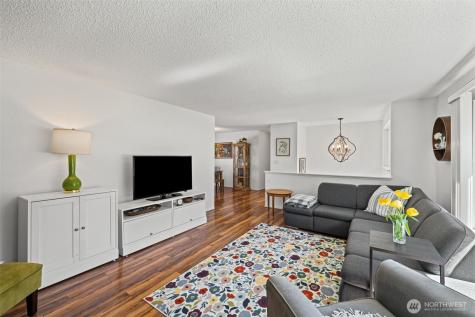 3900 SW 328th Place Federal Way WA 98023
