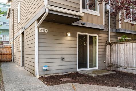 5260 Brooklyn Avenue NE Seattle WA 98105