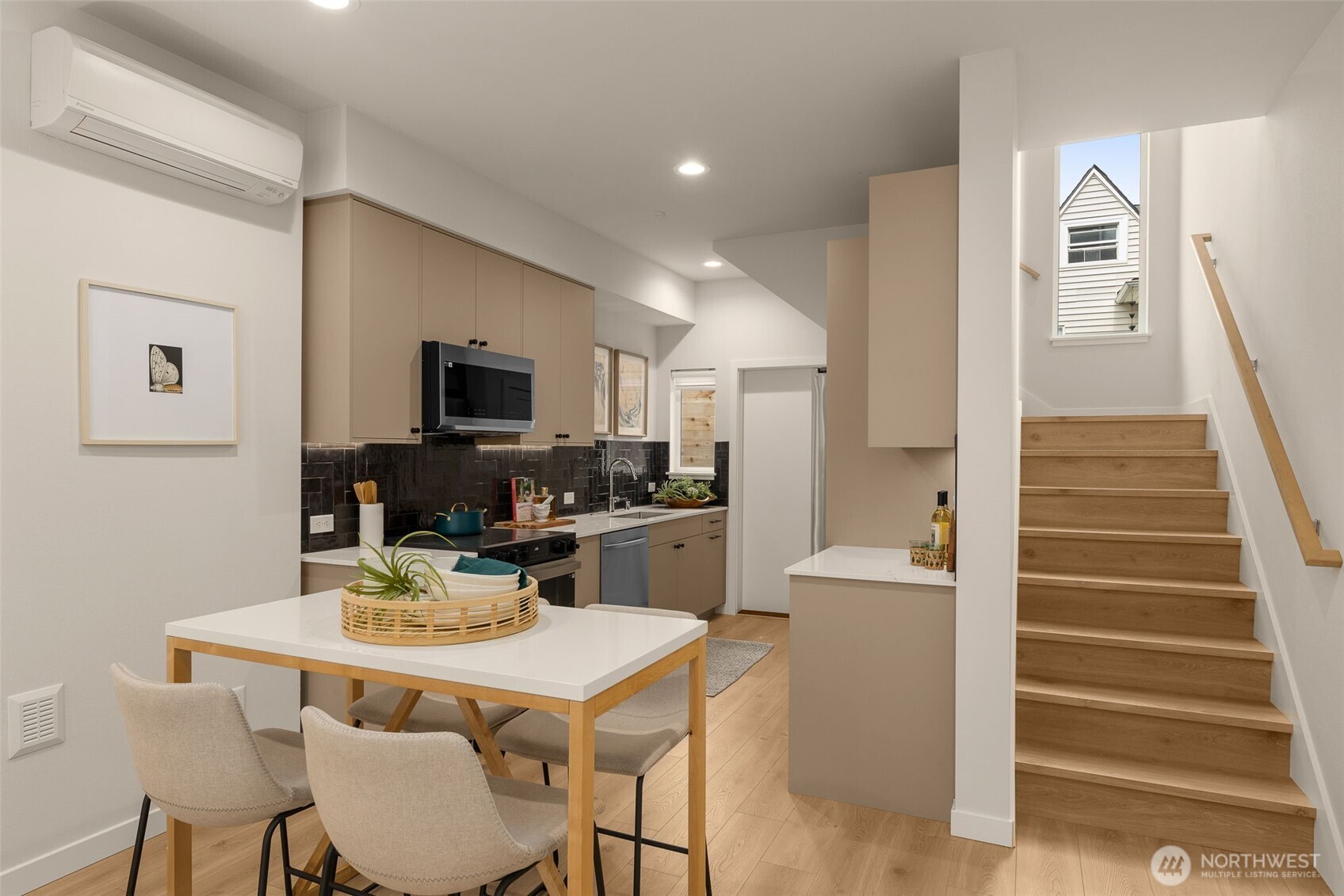 8045 Mary Avenue NW Seattle WA 98117