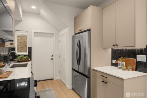 8045 Mary Avenue NW Seattle WA 98117