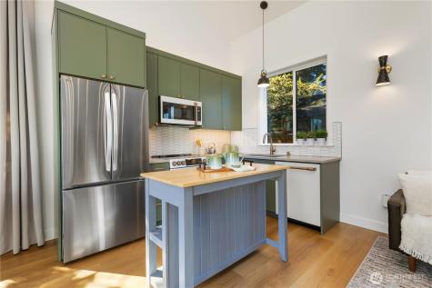 10039 13th Avenue NW Seattle WA 98177