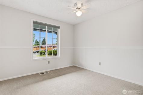 12018 NE 136th Place Kirkland WA 98034