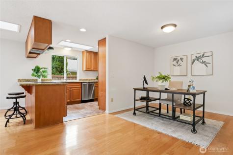 12018 NE 136th Place Kirkland WA 98034