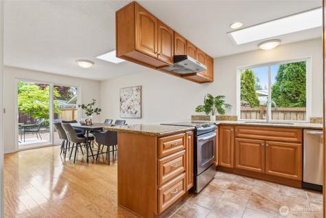 12018 NE 136th Place Kirkland WA 98034