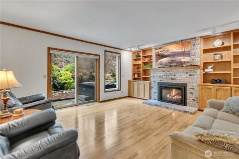 28203 193rd Avenue SE Kent WA 98042