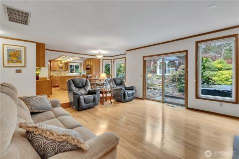 28203 193rd Avenue SE Kent WA 98042