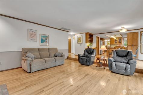 28203 193rd Avenue SE Kent WA 98042