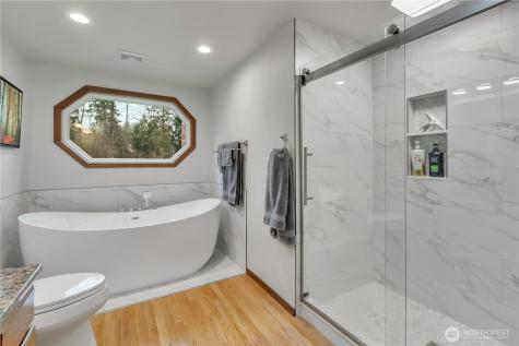 28203 193rd Avenue SE Kent WA 98042