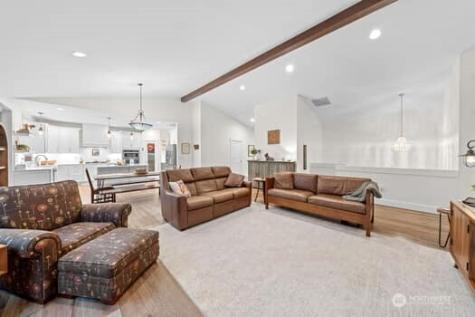 10218 45th Street E Edgewood WA 98372
