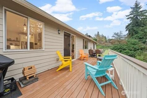 10218 45th Street E Edgewood WA 98372