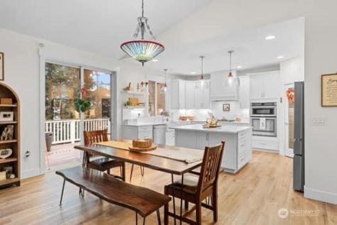 10218 45th Street E Edgewood WA 98372