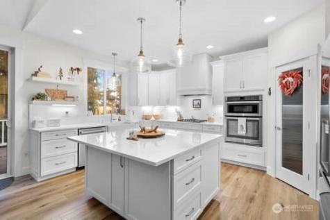 10218 45th Street E Edgewood WA 98372