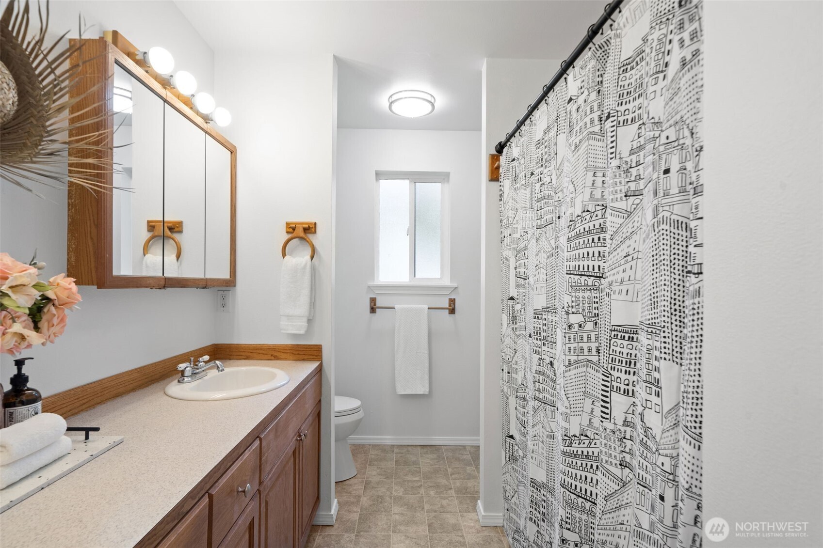 1180 E Trails End Drive Belfair WA 98528
