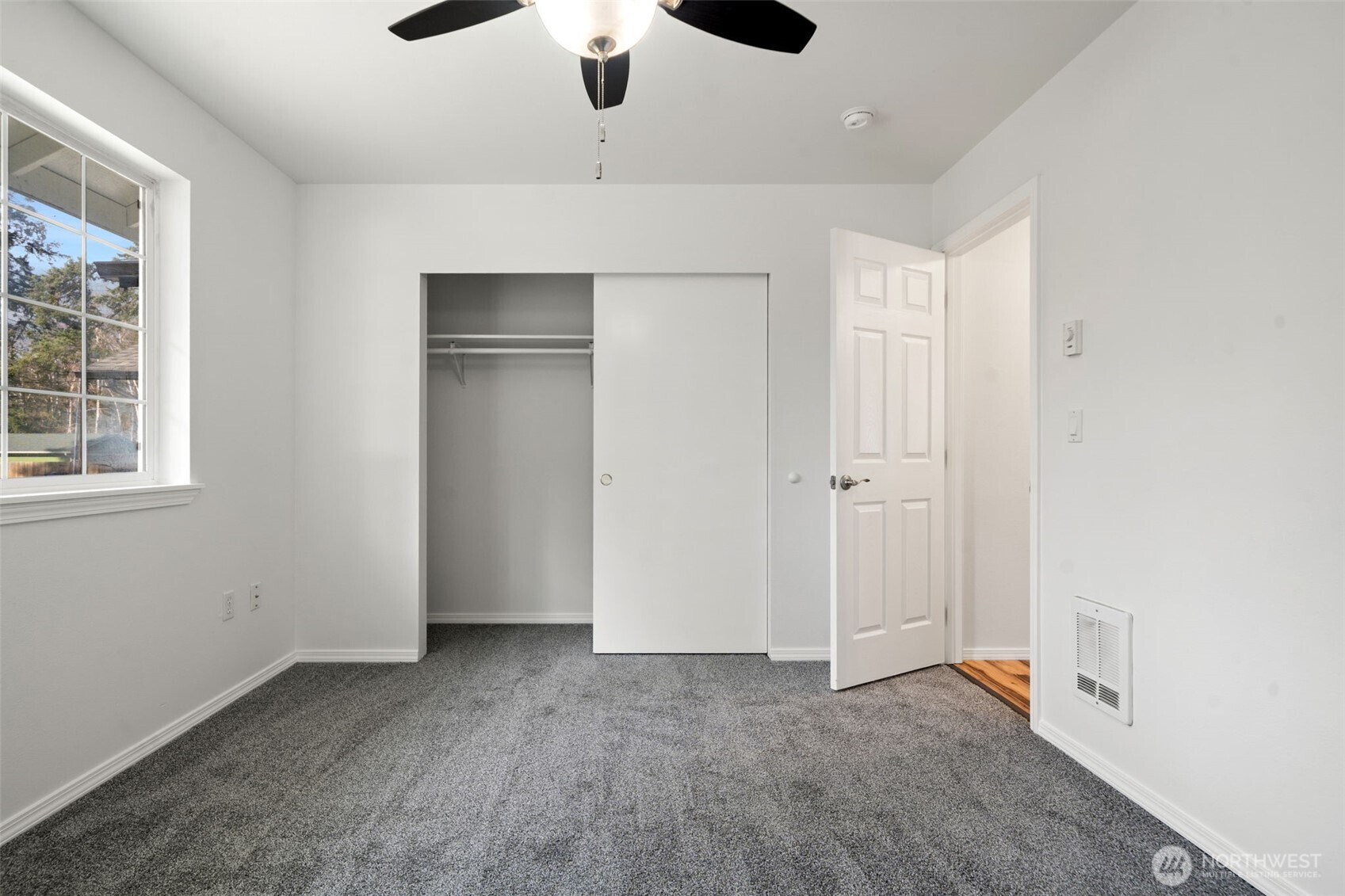1180 E Trails End Drive Belfair WA 98528
