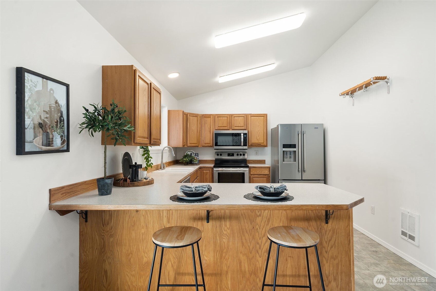 1180 E Trails End Drive Belfair WA 98528